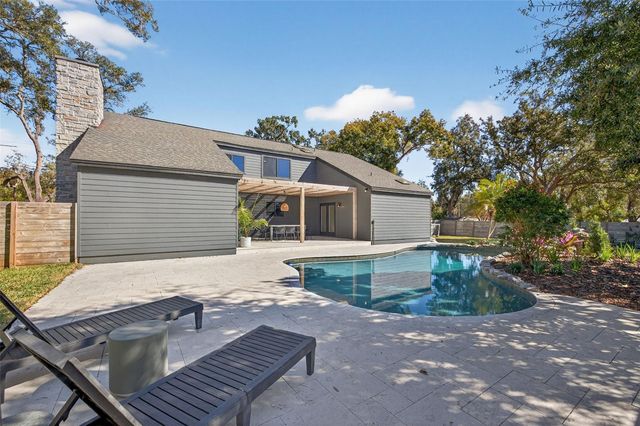 914 W IDLEWILD AVENUE, Tampa, FL 33604