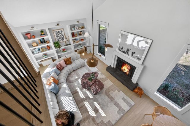 914 W IDLEWILD AVENUE, Tampa, FL 33604