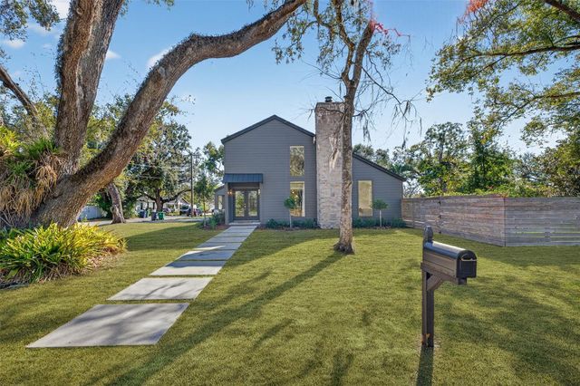 914 W IDLEWILD AVENUE, Tampa, FL 33604