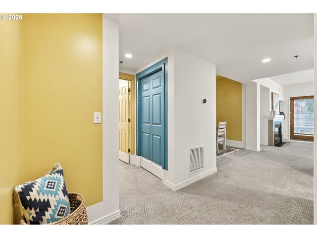 1132 Sw 19TH Ave 104, Portland, OR 97205