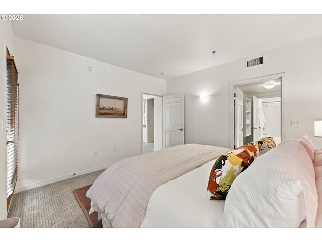 1132 Sw 19TH Ave 104, Portland, OR 97205