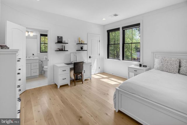 5613 NAMAKAGAN RD, Bethesda, MD 20816