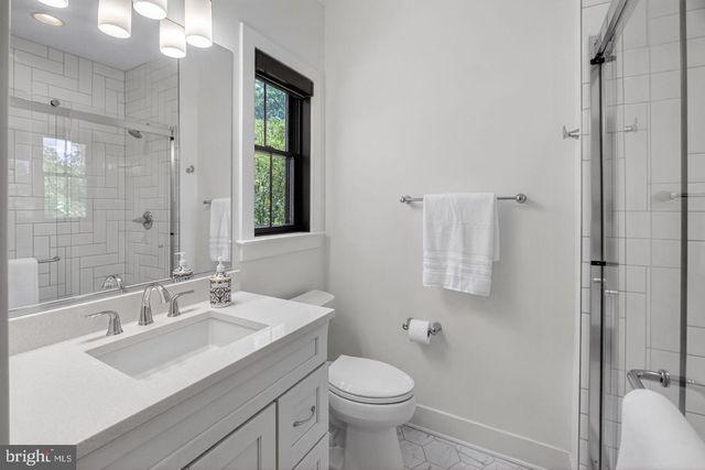 5613 NAMAKAGAN RD, Bethesda, MD 20816