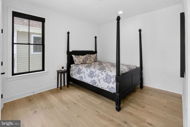 5613 NAMAKAGAN RD, Bethesda, MD 20816