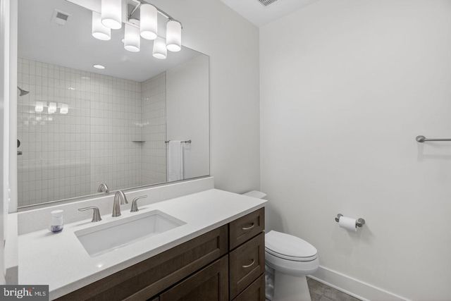 5613 NAMAKAGAN RD, Bethesda, MD 20816