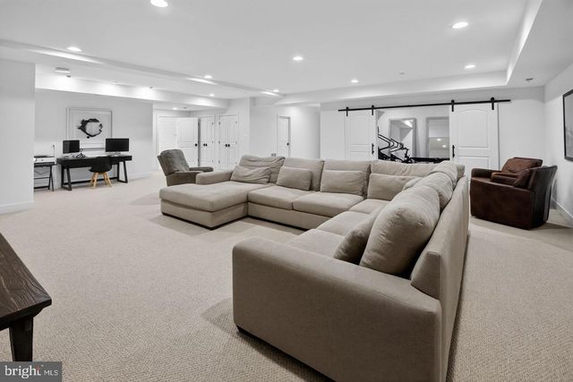5613 NAMAKAGAN RD, Bethesda, MD 20816