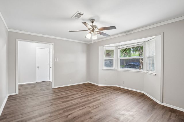 201 W Cheryl Avenue, Hurst, TX 76053