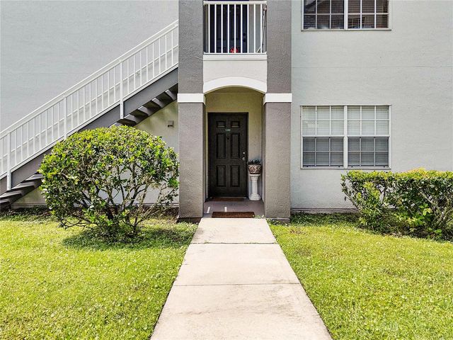 13929 FAIRWAY ISLAND DRIVE 818, Orlando, FL 32837