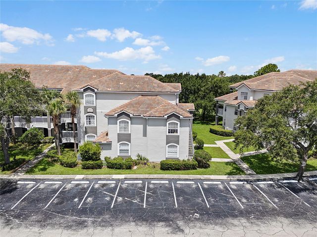 13929 FAIRWAY ISLAND DRIVE 818, Orlando, FL 32837