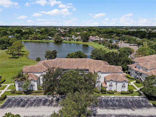 13929 FAIRWAY ISLAND DRIVE 818, Orlando, FL 32837