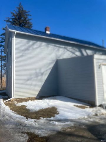 410 E Chicago Street, Columbia City, IN 46725