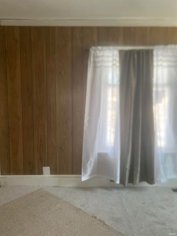 410 E Chicago Street, Columbia City, IN 46725