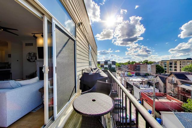 2342 W Bloomingdale Avenue 401, Chicago, IL 60647