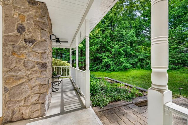810 Forest Street, Franklin Twp, PA 18235