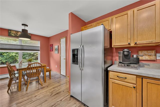 810 Forest Street, Franklin Twp, PA 18235