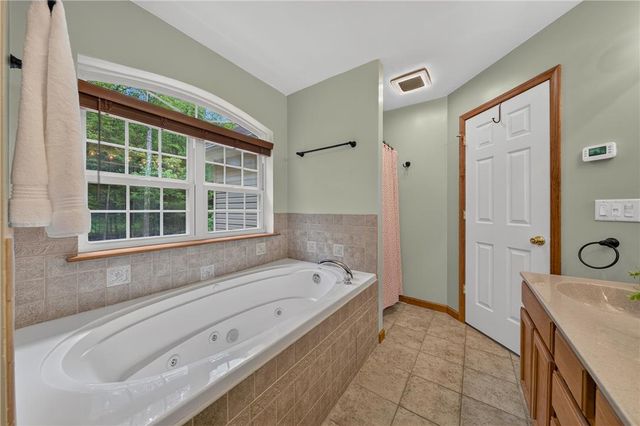 810 Forest Street, Franklin Twp, PA 18235