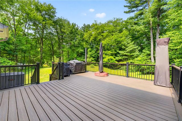810 Forest Street, Franklin Twp, PA 18235