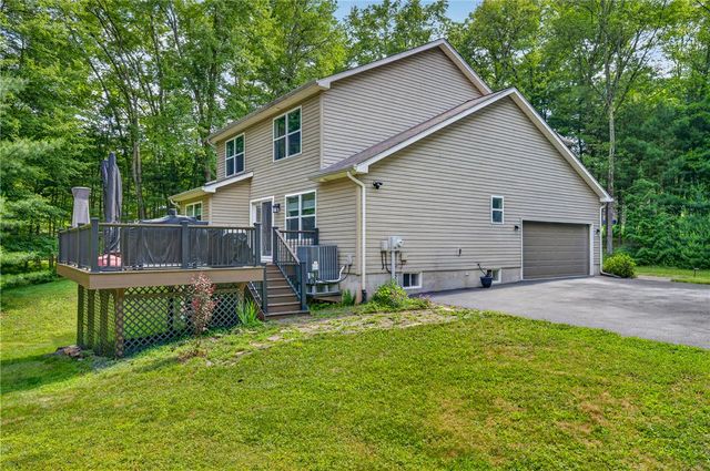 810 Forest Street, Franklin Twp, PA 18235