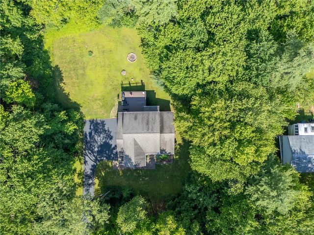 810 Forest Street, Franklin Twp, PA 18235
