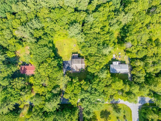 810 Forest Street, Franklin Twp, PA 18235