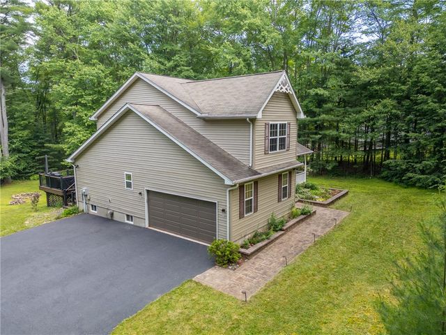 810 Forest Street, Franklin Twp, PA 18235