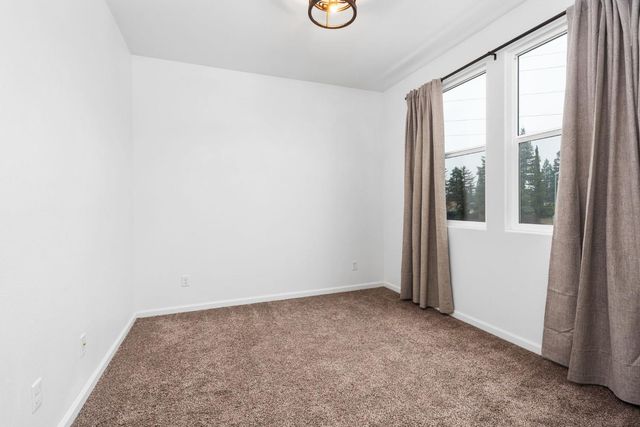 6108 W Dupont Drive, Fresno, CA 93722