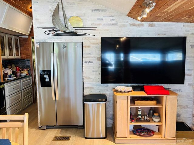 841 W Oyster Drive, Port Isabel, TX 78578