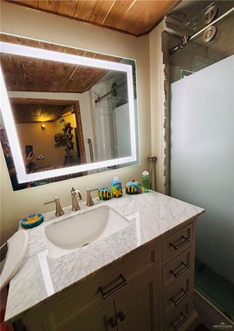 841 W Oyster Drive, Port Isabel, TX 78578