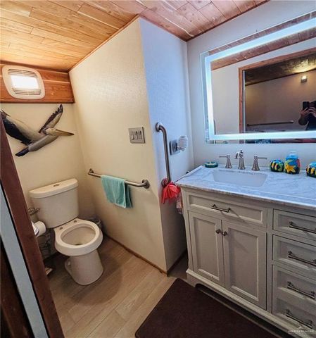 841 W Oyster Drive, Port Isabel, TX 78578