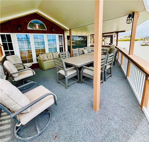 841 W Oyster Drive, Port Isabel, TX 78578