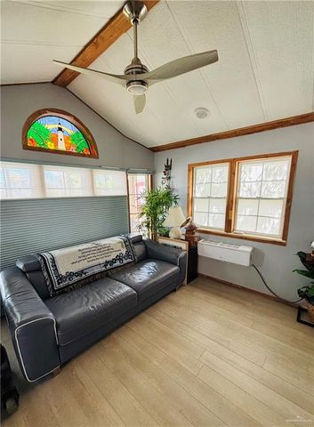 841 W Oyster Drive, Port Isabel, TX 78578