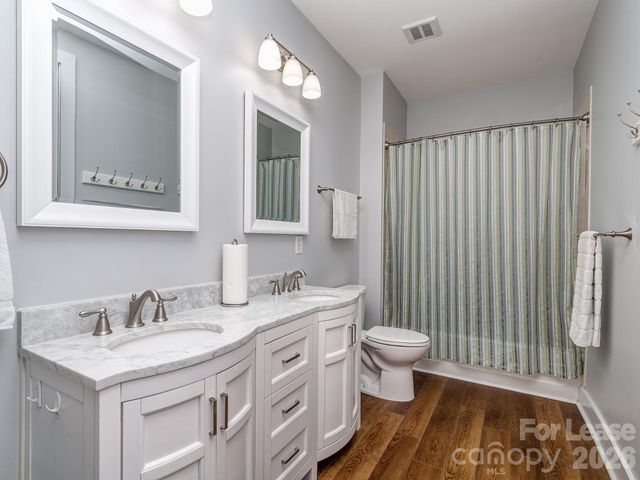 1101 W 1st Street 211, Charlotte, NC 28202