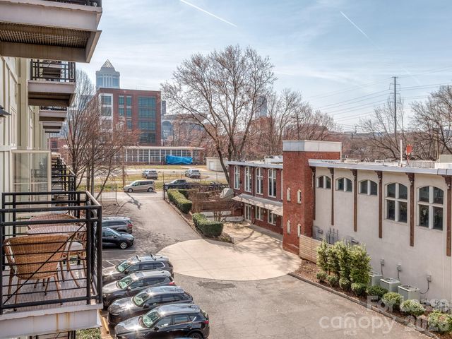 1101 W 1st Street 211, Charlotte, NC 28202