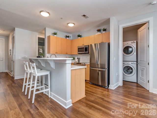 1101 W 1st Street 211, Charlotte, NC 28202