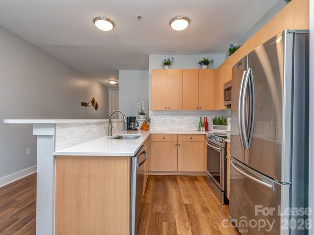 1101 W 1st Street 211, Charlotte, NC 28202
