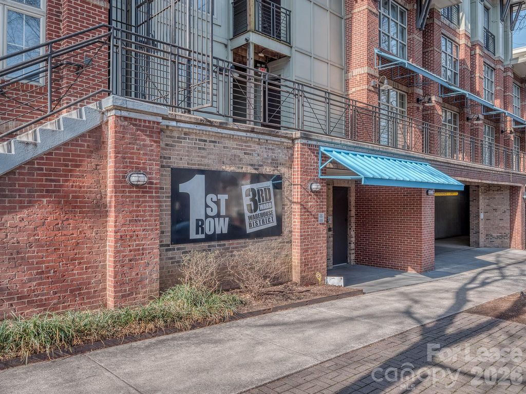 1101 W 1st Street 211, Charlotte, NC 28202