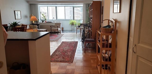 6 Whittier Place 5H, Boston, MA 02114