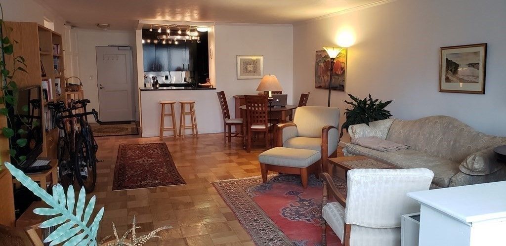 6 Whittier Place 5H, Boston, MA 02114