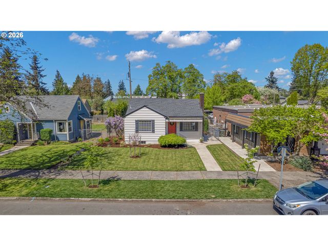 336 Nw 3RD Ave, Canby, OR 97013