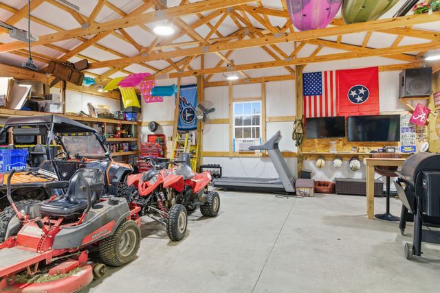 221 Western Ave, Hartsville, TN 37074