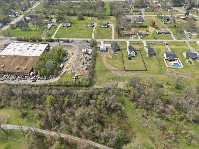 221 Western Ave, Hartsville, TN 37074