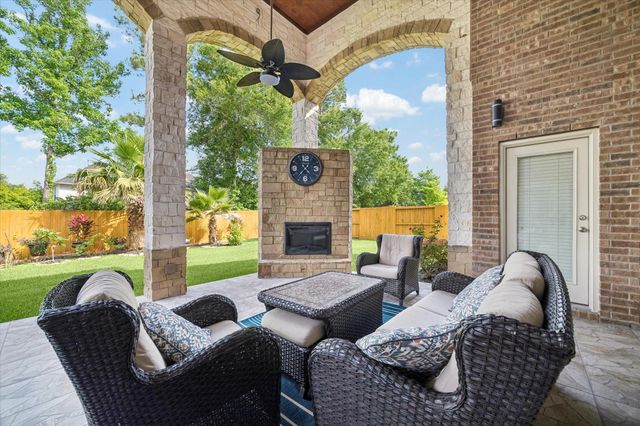 6130 Riverchase Glen Drive, Houston, TX 77345