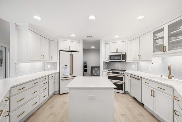 23373 Water Circle, Boca Raton, FL 33486