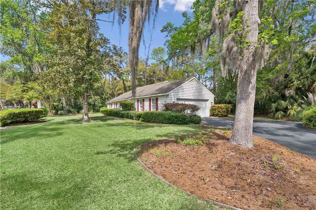 121 Shore Rush Drive, St Simons Island, GA 31522