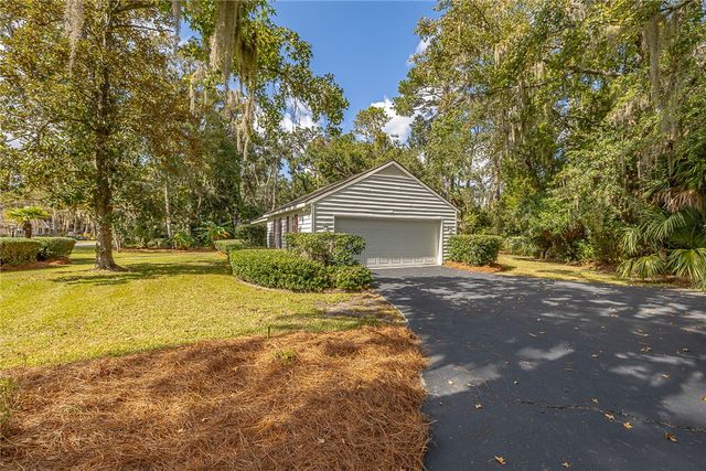 121 Shore Rush Drive, St Simons Island, GA 31522