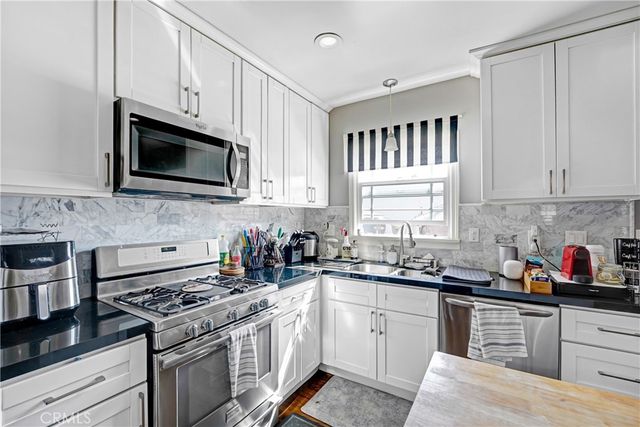 1982 Corson, Pasadena, CA 91107