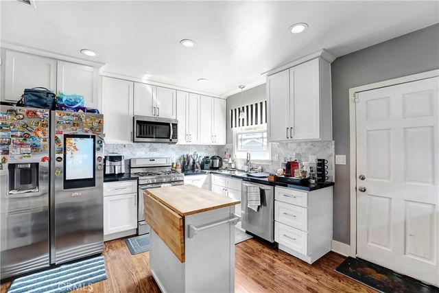 1982 Corson, Pasadena, CA 91107