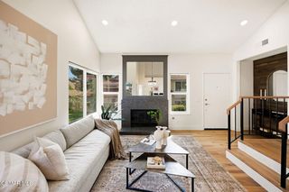 974 Quarterhorse Lane, Oak Park, CA 91377
