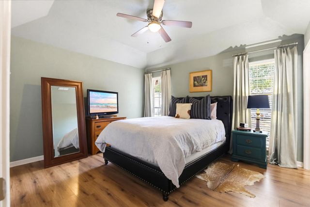 1510 Shadow WALK, Lockhart, TX 78644