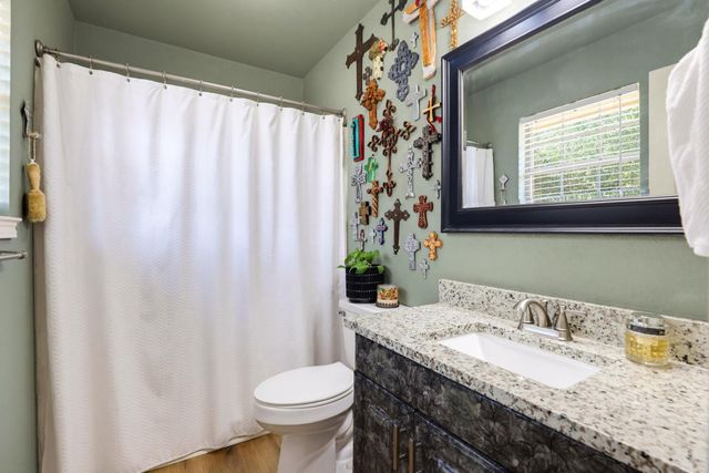 1510 Shadow WALK, Lockhart, TX 78644